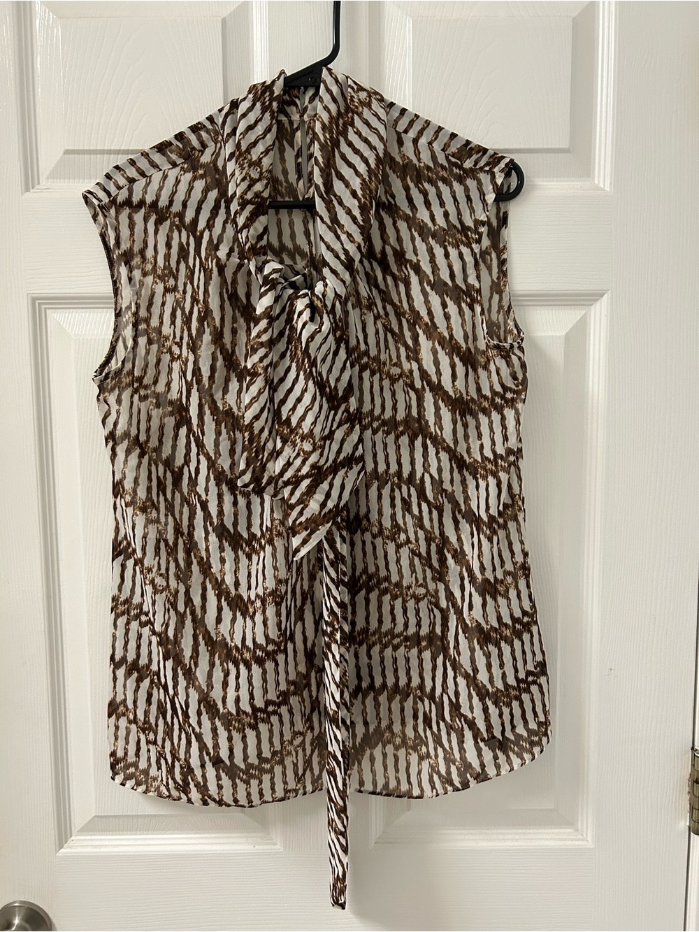 Jones New York SZ 10 Sleeveless Top - Picture 2 of 6